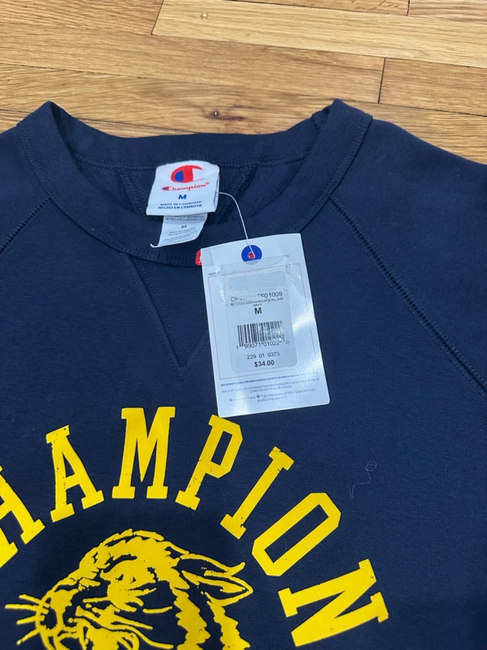 Champion Navy Short-Sleeve Crewneck Sweatshirt - Picture 6 of 6